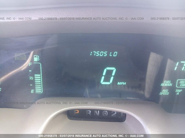 1LNLM81W2VY705793 - 1997 LINCOLN TOWN CAR EXECUTIVE Золотой фото 7