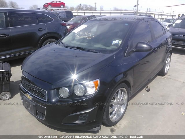 1G1JA5SH7D4164452 - 2013 CHEVROLET SONIC LS 黑色 照片 2