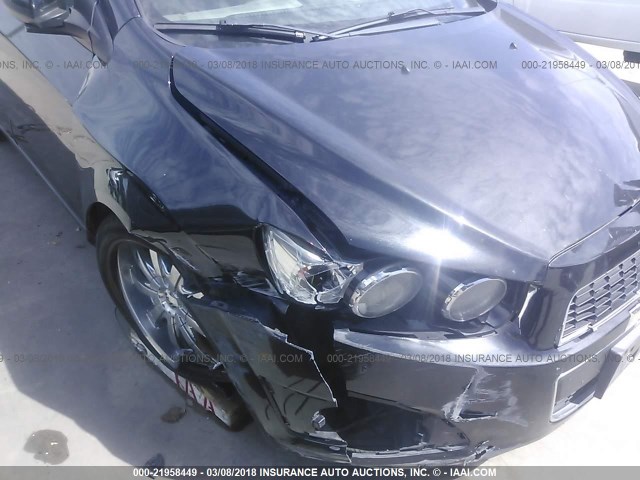 1G1JA5SH7D4164452 - 2013 CHEVROLET SONIC LS 黑色 照片 6