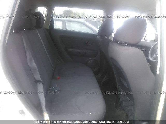 KNDJT2A59C7450744 - 2012 KIA SOUL CREAM photo 8