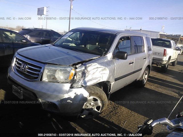 5FNYF4H23CB025995 - 2012 HONDA PILOT LX SILVER photo 2