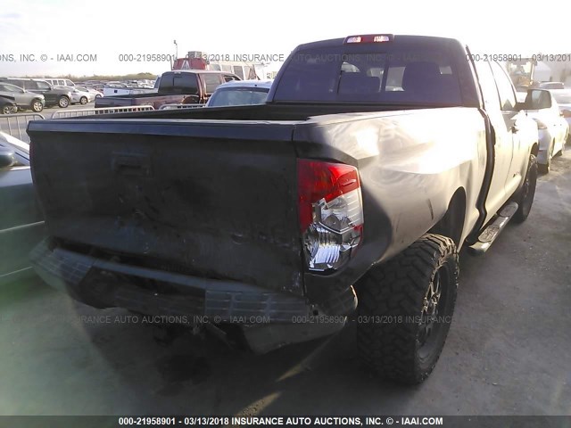 5TFRM5F14EX075999 - 2014 TOYOTA TUNDRA DOUBLE CAB SR/SR5 BLACK photo 4