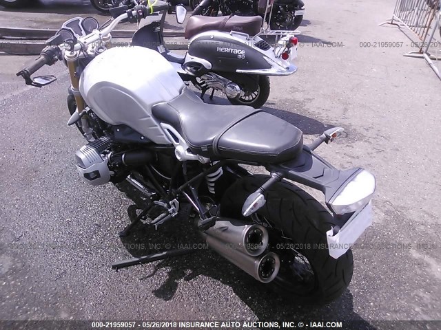 WB10A1601GZ676003 - 2016 BMW R NINE T SILVER photo 3