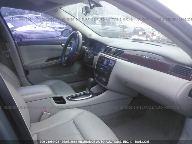 2G1WC58R279239365 - 2007 CHEVROLET IMPALA LT GRAY photo 5