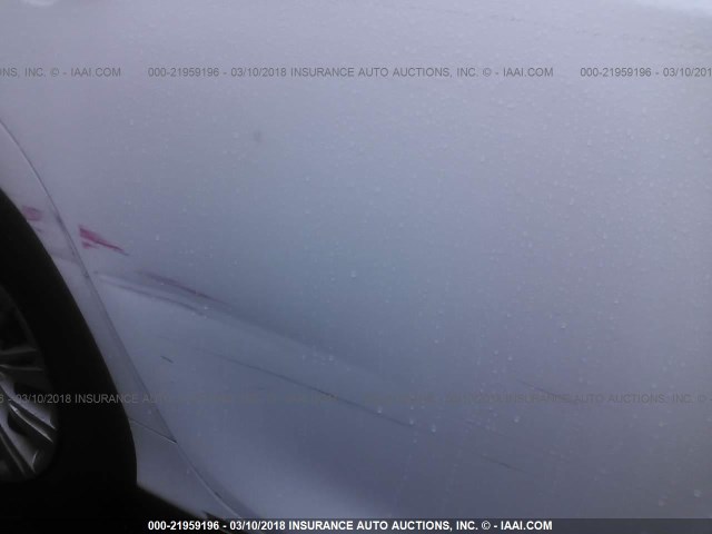 4T1BF1FK2DU231059 - 2013 TOYOTA CAMRY L/SE/LE/XLE 白色 照片 6