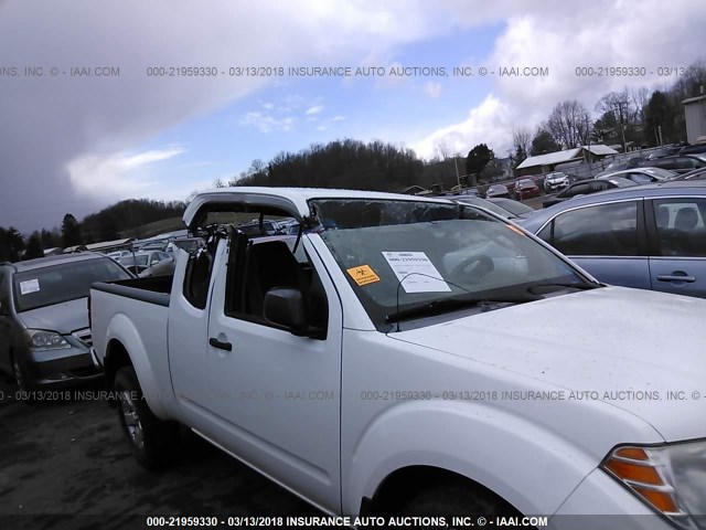 1N6AD06W99C416951 - 2009 NISSAN FRONTIER KING CAB SE/LE/NISMO WHITE photo 6