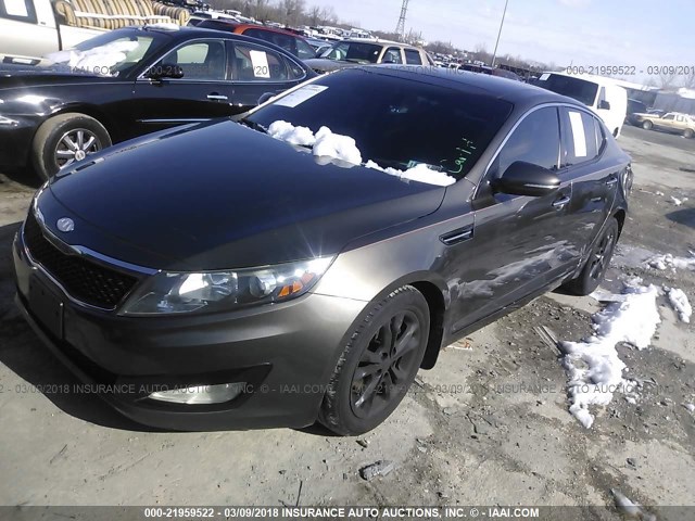 5XXGN4A77CG040677 - 2012 KIA OPTIMA EX GRAY photo 2