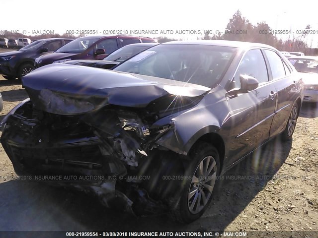 4T4BF1FK2GR524356 - 2016 TOYOTA CAMRY LE/XLE/SE/XSE GRAY photo 2