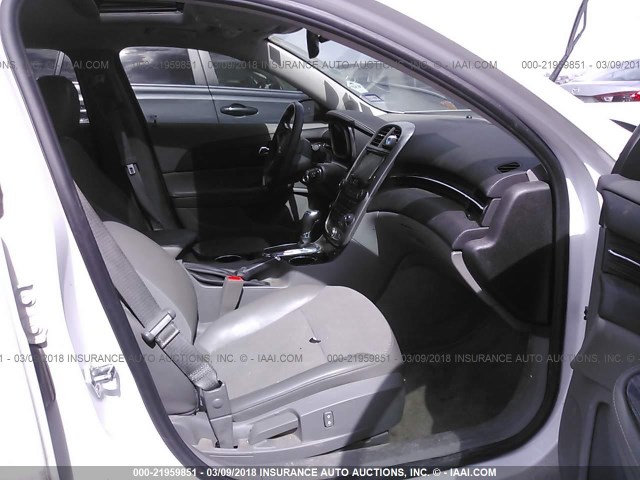 1G11C5SL7FF291093 - 2015 CHEVROLET MALIBU 1LT 白色 照片 5