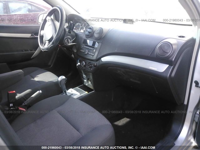 KL1TD5DE7BB154420 - 2011 CHEVROLET AVEO LS/LT 银色 照片 5