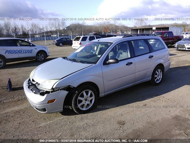 1FAFP36NX5W240497 - 2005 FORD FOCUS ZXW GRAY photo 2