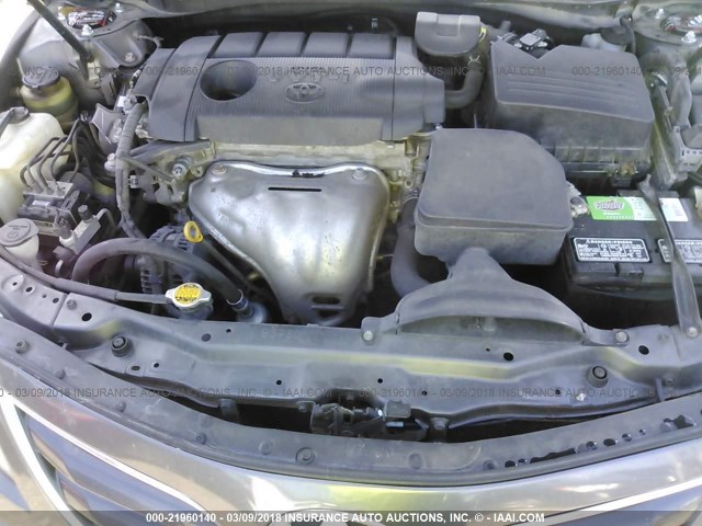 4T4BF3EK7BR145875 - 2011 TOYOTA CAMRY SE/LE/XLE ნაცრისფერი ფოტო 10