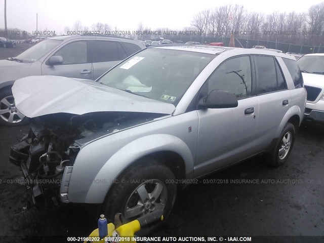 5GZCZ23D65S806349 - 2005 SATURN VUE SILVER photo 2