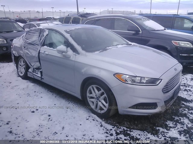 3FA6P0H78FR242959 - 2015 FORD FUSION SE SILVER photo 1