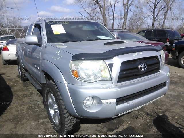 5TEUU42N28Z532397 - 2008 TOYOTA TACOMA ACCESS CAB Silber Foto 1