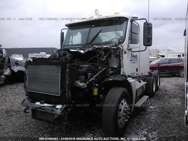 1FUJA6CV17PZ29104 - 2007 FREIGHTLINER CONVENTIONAL COLUMBIA WHITE photo 2