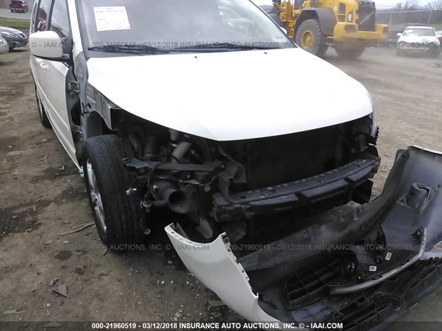 2V4RW3D18AR209400 - 2010 VOLKSWAGEN ROUTAN SE WHITE photo 6