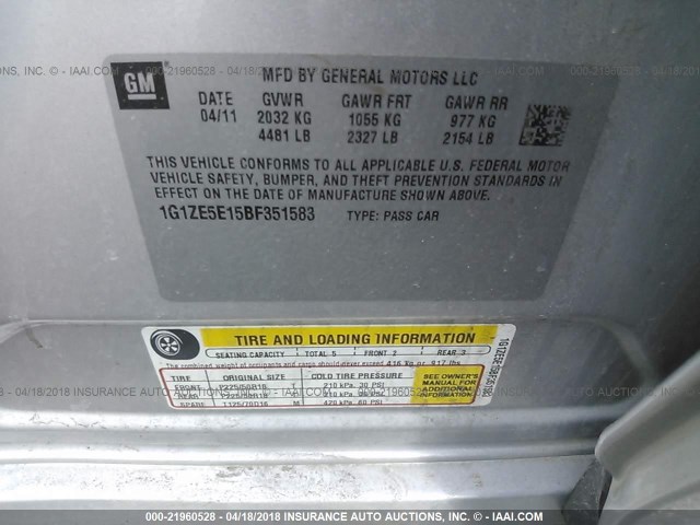 1G1ZE5E15BF351583 - 2011 CHEVROLET MALIBU LTZ 银色 照片 9