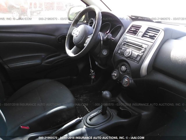 3N1CN7AP5CL856245 - 2012 NISSAN VERSA S/SV/SL SILVER photo 5