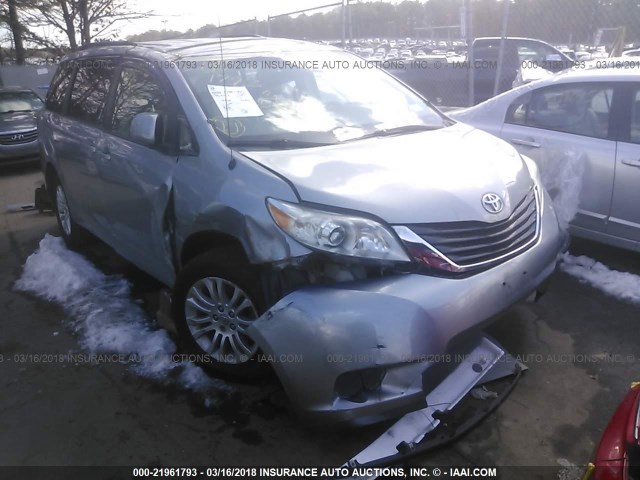 5TDYK3DC0BS140245 - 2011 TOYOTA SIENNA XLE/LIMITED GRAY photo 1