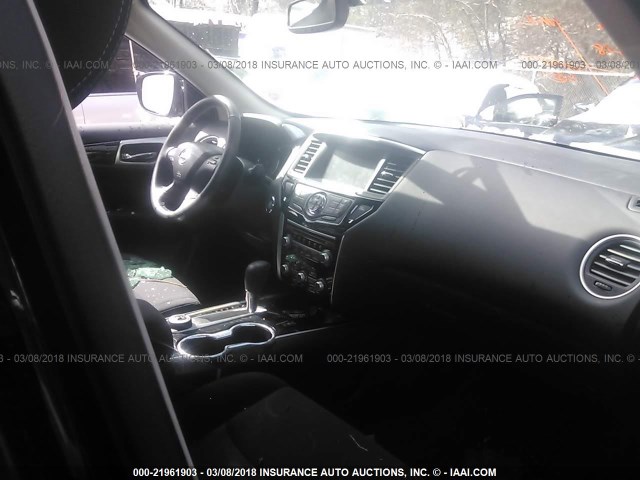 5N1DR2MM7HC632080 - 2017 NISSAN PATHFINDER S/SV/SL/PLATINUM 黑色 照片 5