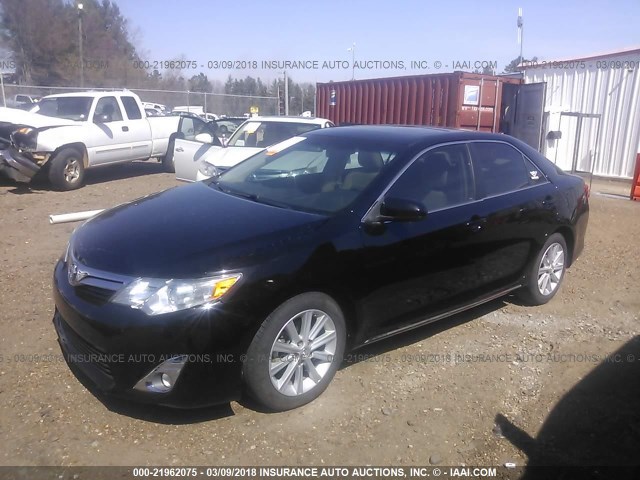 4T4BF1FK2DR292045 - 2013 TOYOTA CAMRY L/SE/LE/XLE BLACK photo 2