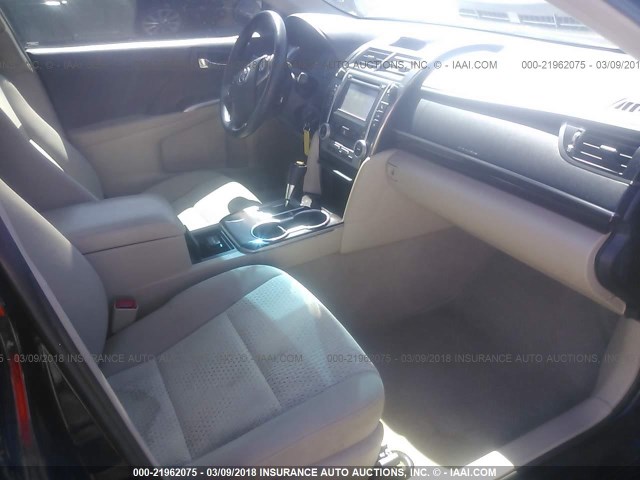 4T4BF1FK2DR292045 - 2013 TOYOTA CAMRY L/SE/LE/XLE BLACK photo 5