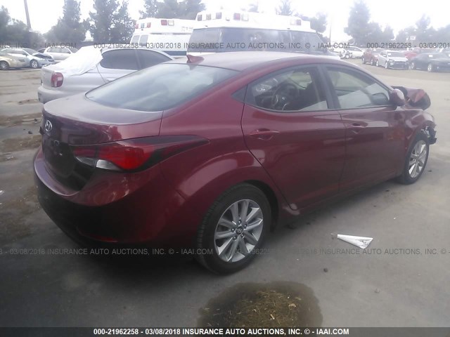 5NPDH4AEXGH704506 - 2016 HYUNDAI ELANTRA SE/SPORT/LIMITED RED photo 4