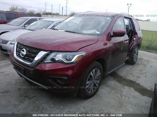 5N1DR2MN8HC672953 - 2017 NISSAN PATHFINDER S/SV/SL/PLATINUM 红色 照片 2