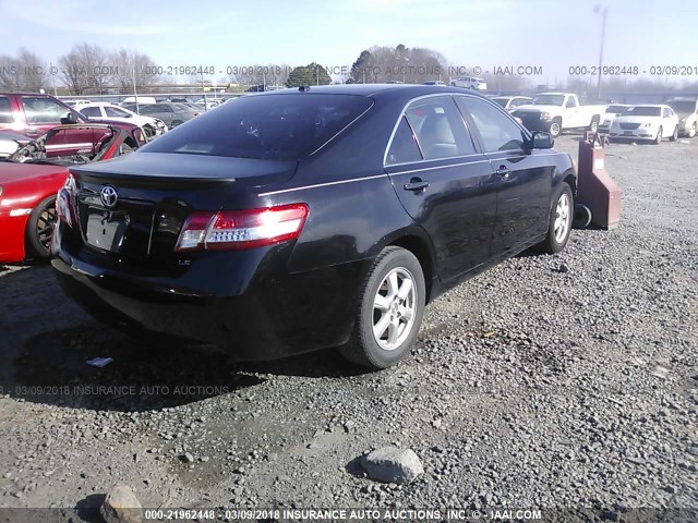4T1BF3EK2AU068552 - 2010 TOYOTA CAMRY SE/LE/XLE 黑色 照片 4