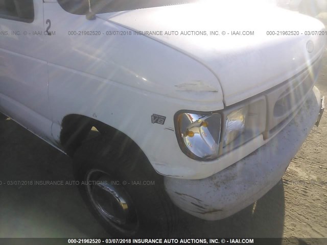 1FTNS24L8WHA32821 - 1998 FORD ECONOLINE E250 SUPER DUTY VAN WHITE photo 6