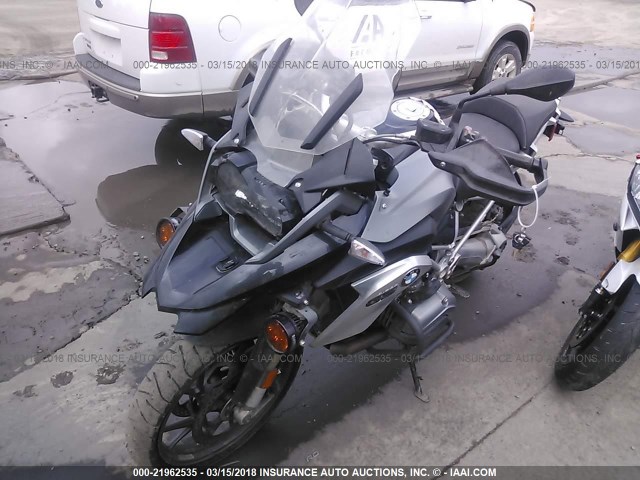 WB10A1105DZ184402 - 2013 BMW R1200 GS GRAY photo 2