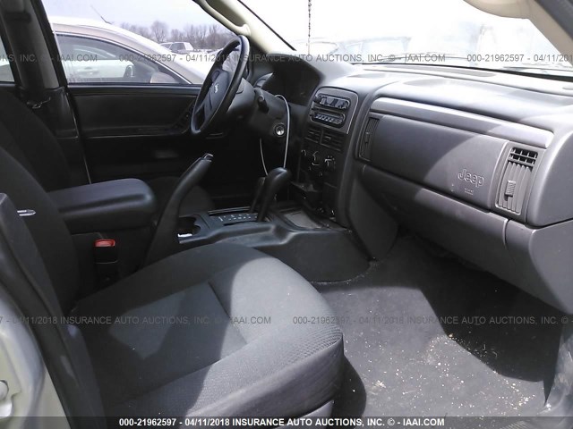 1J4GW48S34C377267 - 2004 JEEP GRAND CHEROKEE LAREDO/COLUMBIA/FREEDOM 银色 照片 5