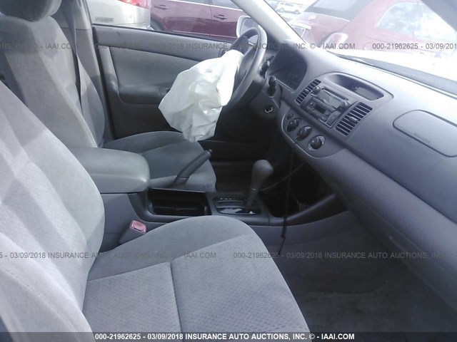4T1BE32K44U365043 - 2004 TOYOTA CAMRY LE/XLE/SE Ağ foto 5