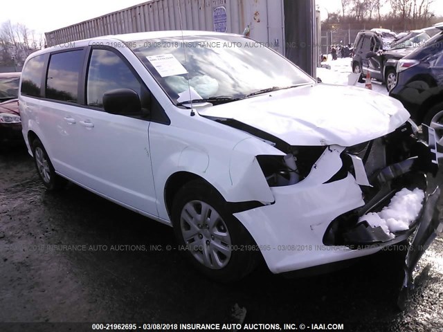 2C4RDGBG7JR181295 - 2018 DODGE GRAND CARAVAN SE WHITE photo 1