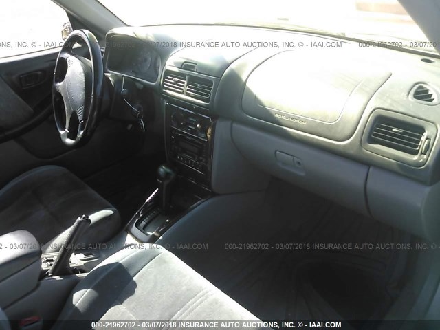 JF1SF65671H755405 - 2001 SUBARU FORESTER S Gümüş foto 5