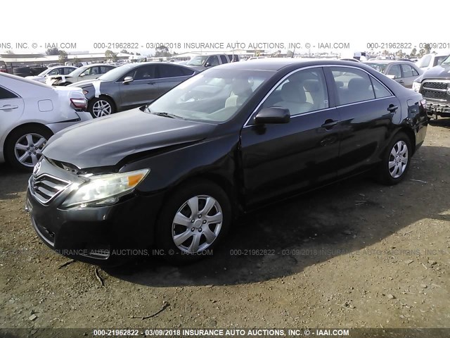 4T4BF3EK5AR019531 - 2010 TOYOTA CAMRY SE/LE/XLE BLACK photo 2