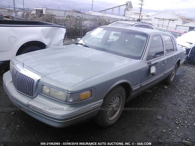 1LNLM81W7SY728823 - 1995 LINCOLN TOWN CAR EXECUTIVE GRAY photo 2