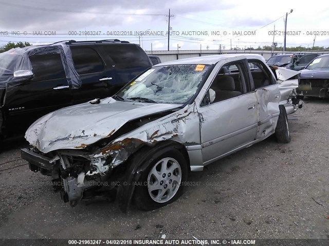 JT2BF22K1Y0260008 - 2000 TOYOTA CAMRY CE/LE/XLE 银色 照片 2