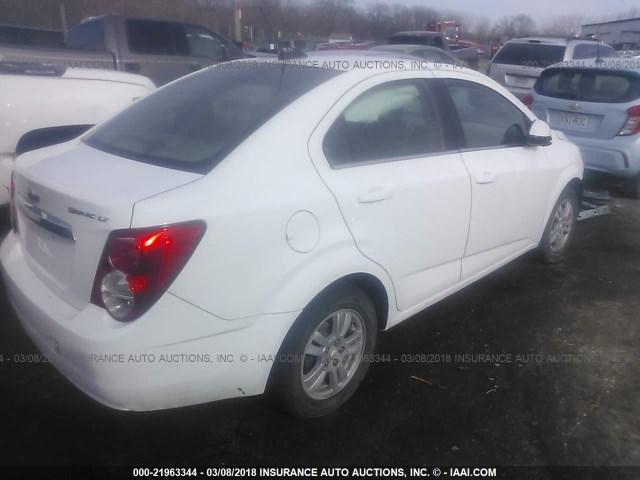 1G1JC5SH2F4167434 - 2015 CHEVROLET SONIC LT WHITE photo 4