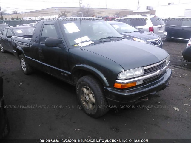 1GCDT19W328107649 - 2002 CHEVROLET S TRUCK S10 GREEN photo 1