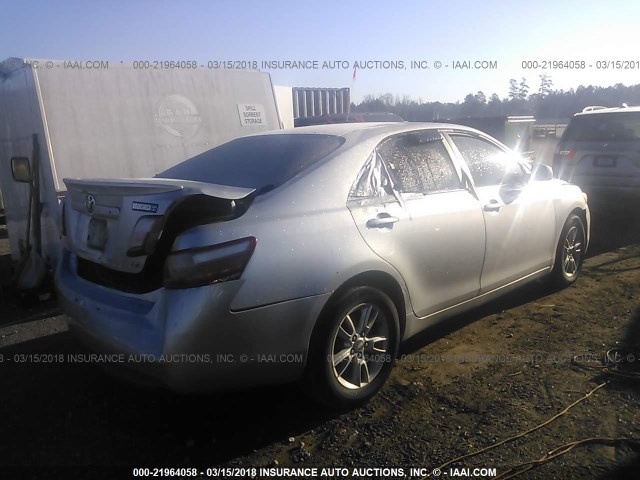 4T1BE46KX7U127590 - 2007 TOYOTA CAMRY NEW GENERAT CE/LE/XLE/SE SILVER photo 4