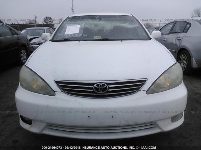 4T1BE32K35U399279 - 2005 TOYOTA CAMRY LE/XLE/SE WHITE photo 6