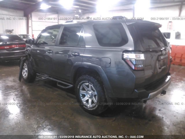 JTEBU5JR2E5184631 - 2014 TOYOTA 4RUNNER SR5/LIMITED/TRAIL GRAY photo 3