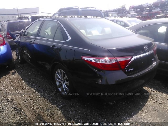 4T1BK1FK8HU583175 - 2017 TOYOTA CAMRY XSE/XLE Qara foto 3
