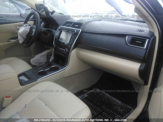 4T1BK1FK8HU583175 - 2017 TOYOTA CAMRY XSE/XLE Qara foto 5
