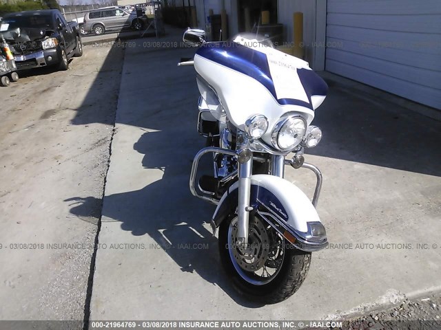 1HD1FC4147Y714327 - 2007 HARLEY-DAVIDSON FLHTCUI WHITE photo 5