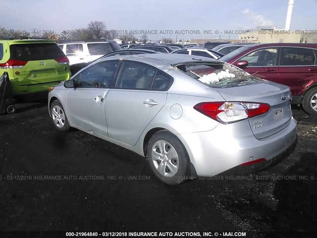 KNAFK4A63F5406121 - 2015 KIA FORTE LX SILVER photo 3