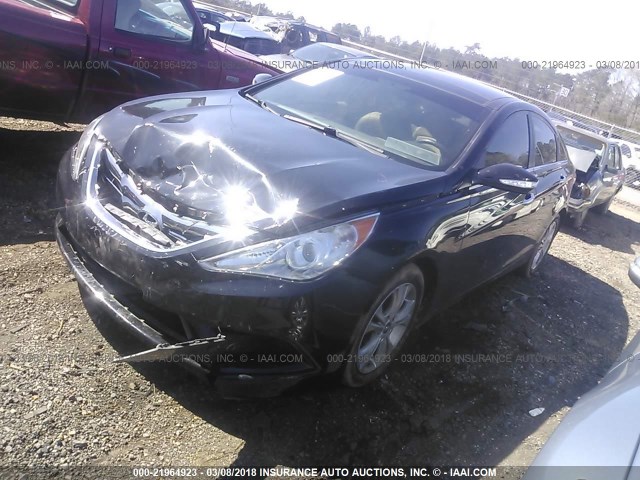 5NPEC4AC0CH403223 - 2012 HYUNDAI SONATA SE/LIMITED BLACK photo 2