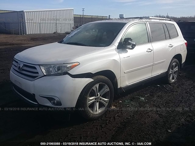 5TDDK3EH5DS183751 - 2013 TOYOTA HIGHLANDER LIMITED WHITE photo 2